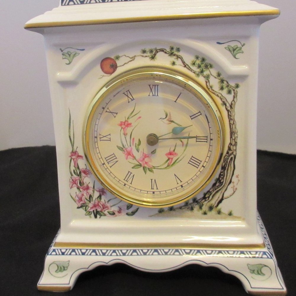 The Birds & Flowers of the Orient Collection Clock
